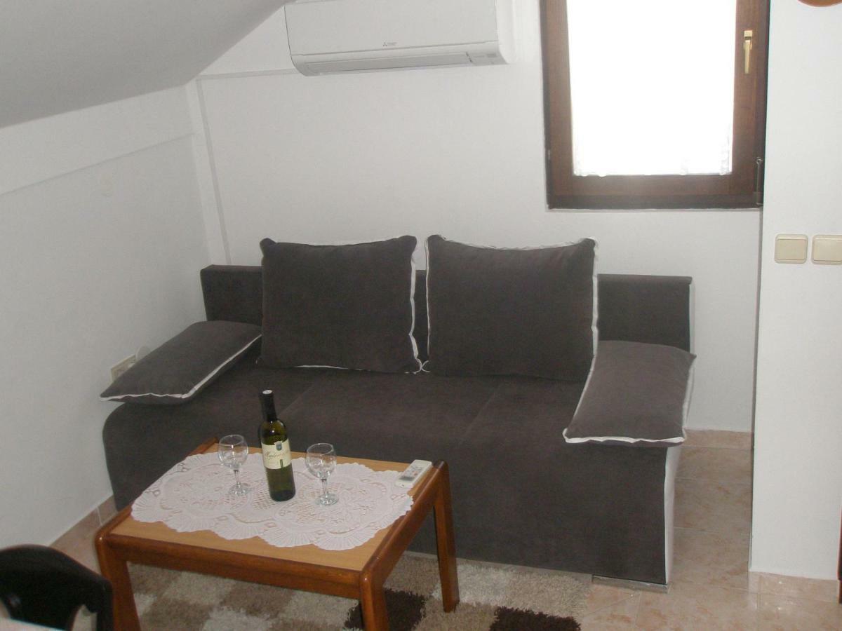 Apartment Ivan Нин Экстерьер фото